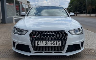 2014 Audi RS4 Avant quattro Auto