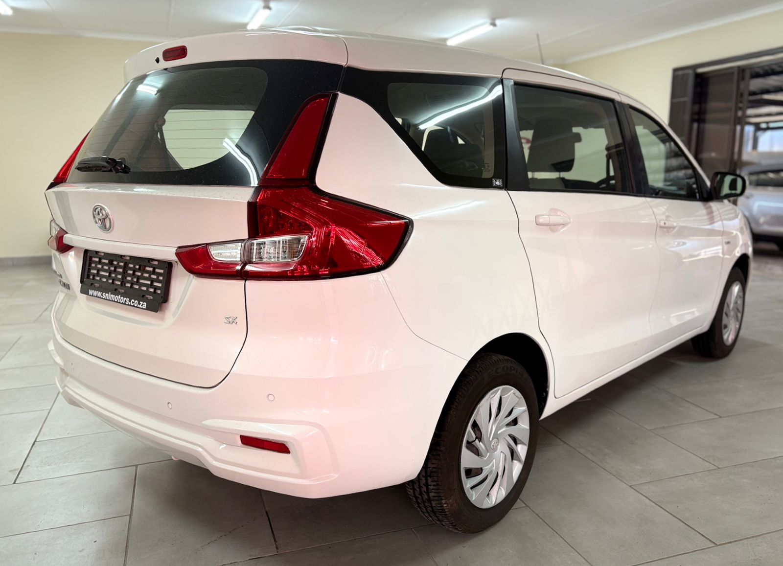 WhatsApp Image 2025-11-05 at 11.25.07 (2)