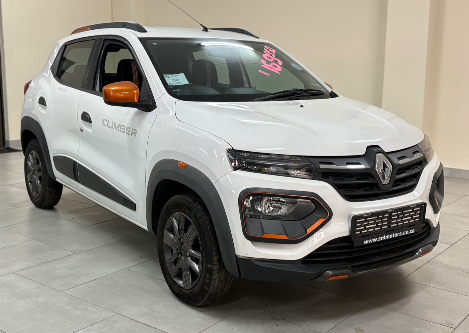 WhatsApp Image 2025-11-14 at 09.45.08 (1)