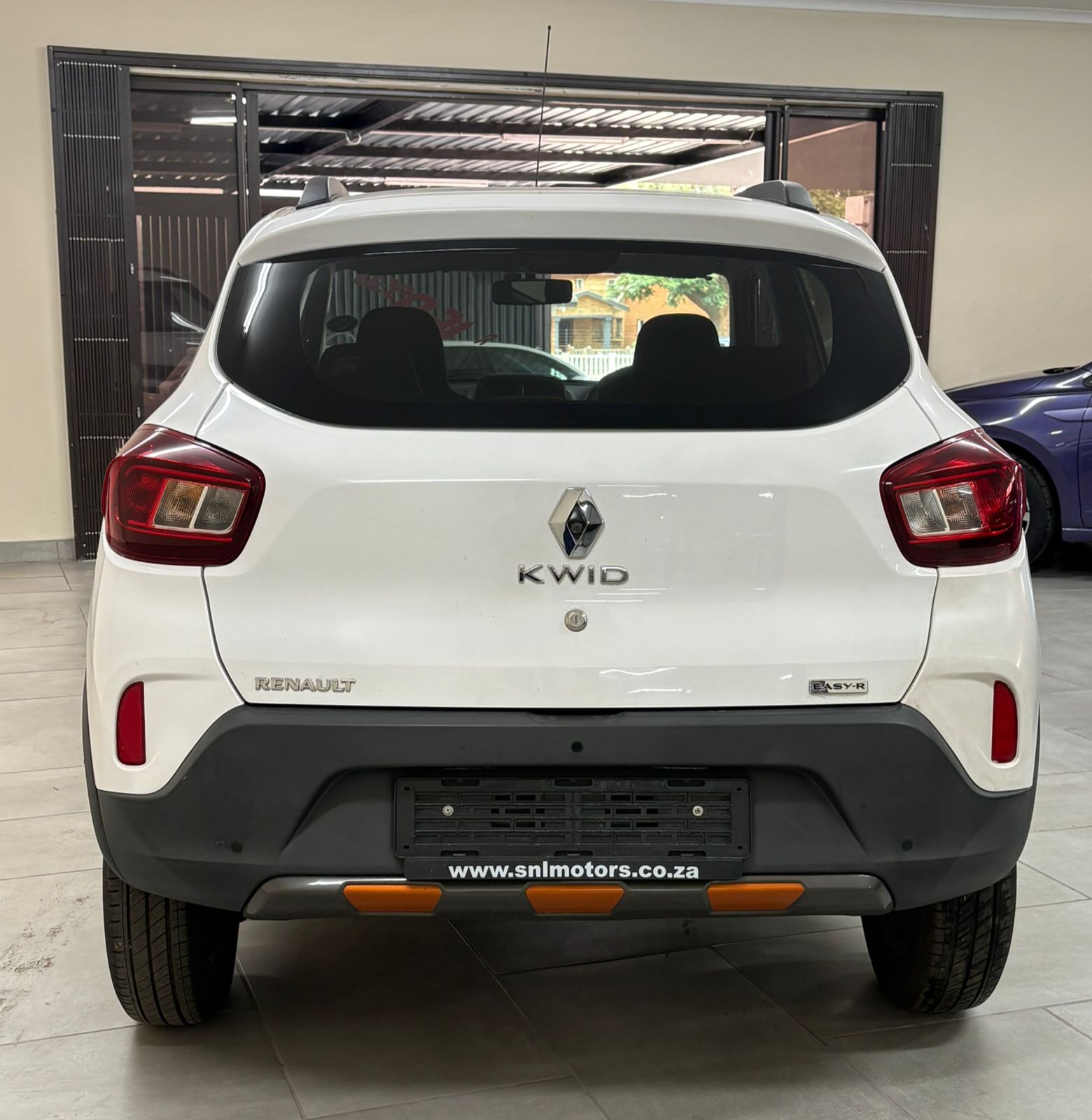 WhatsApp Image 2025-11-14 at 09.45.08 (2)