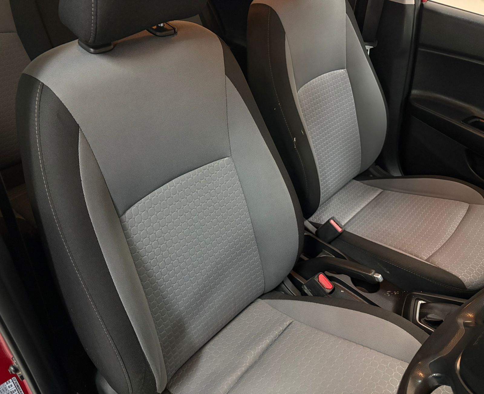 WhatsApp Image 2025-11-14 at 09.58.22