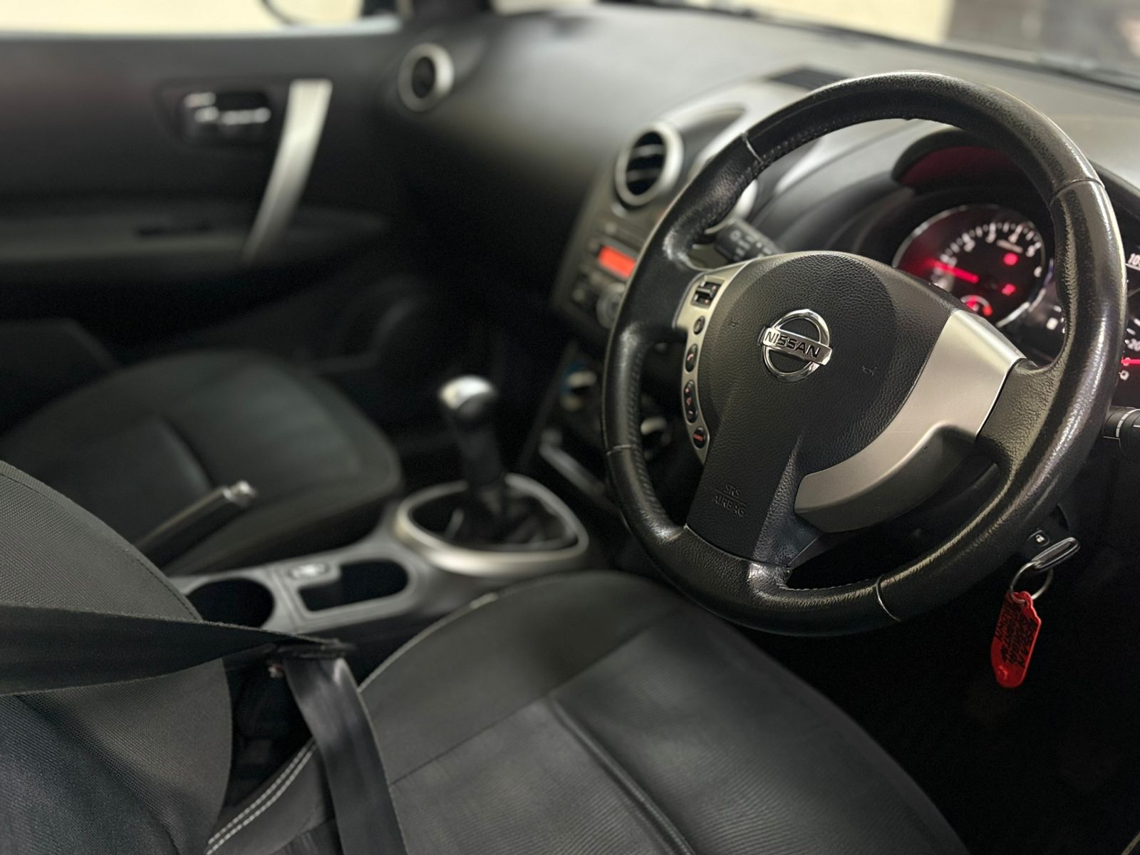 d23d37f5-fdef-48b2-9012-1fb80e24a3b5