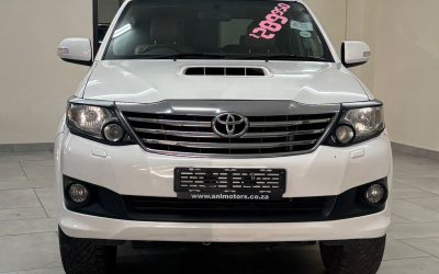 2012 TOYOTA FORTUNER 3.0 D-4D R/B (SNL 2409)